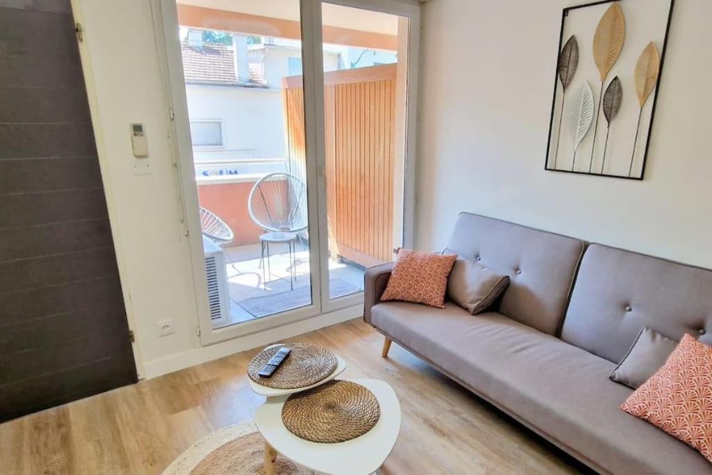Lourde Center Apartment 3 Bed With Parking Lourdes Extérieur photo